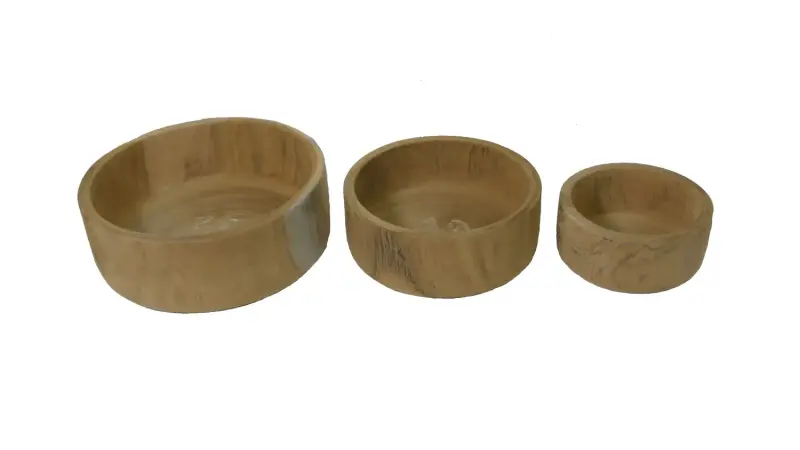 Product image 3 of the product “Salad bowls round, wide from teak root wood, Set of 3. Sizes: L: 25x25x9cm H. M:20x20x8cm H. S: 15x15x7cm H. ”